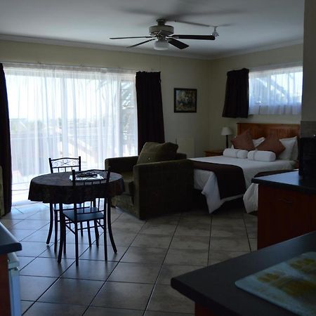 Aqua Marine Guest House Port Elizabeth Kültér fotó